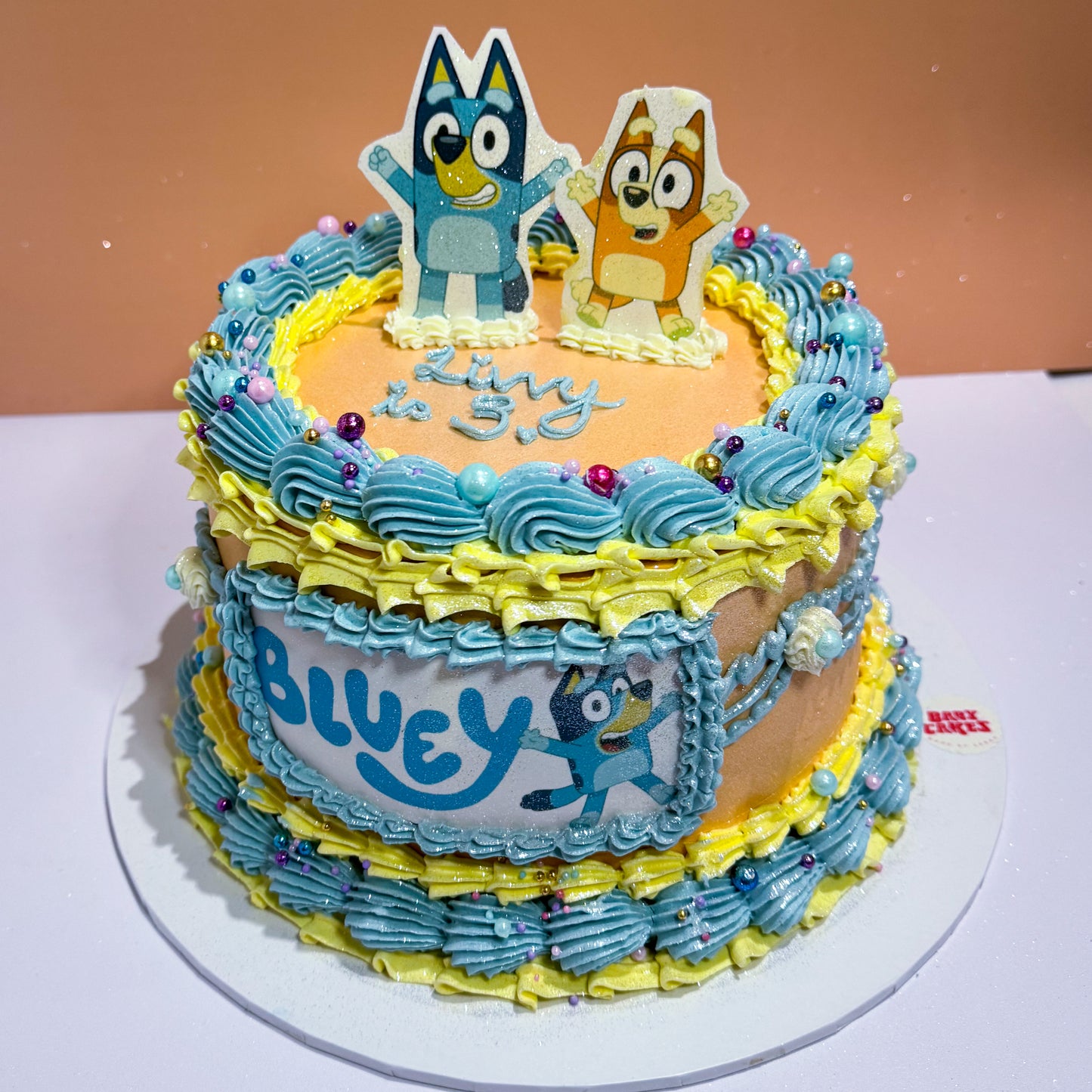 Custom kids birthday cakes- let’s work together to create a dream cake for your little one ✨🤍