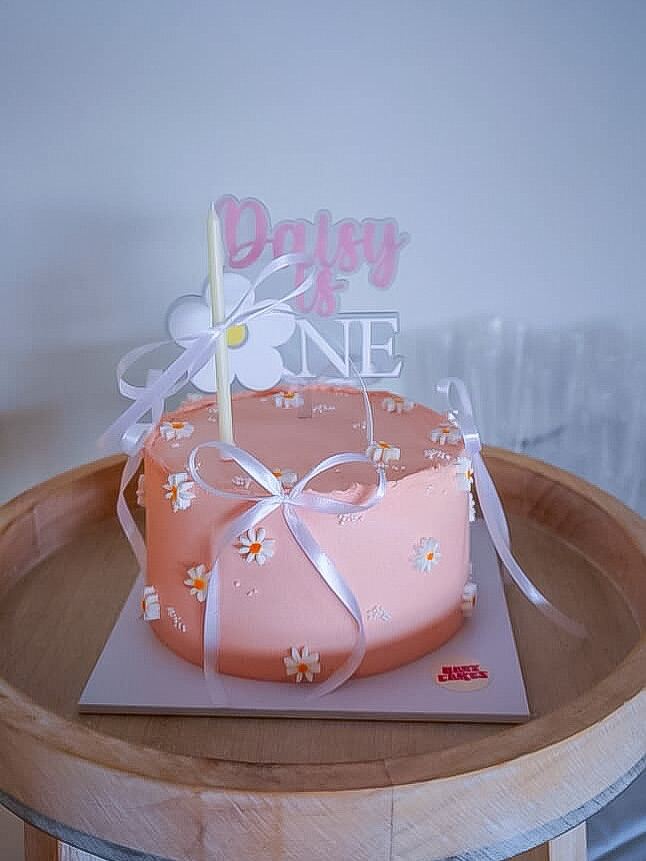 Daisy CHARM CAKE