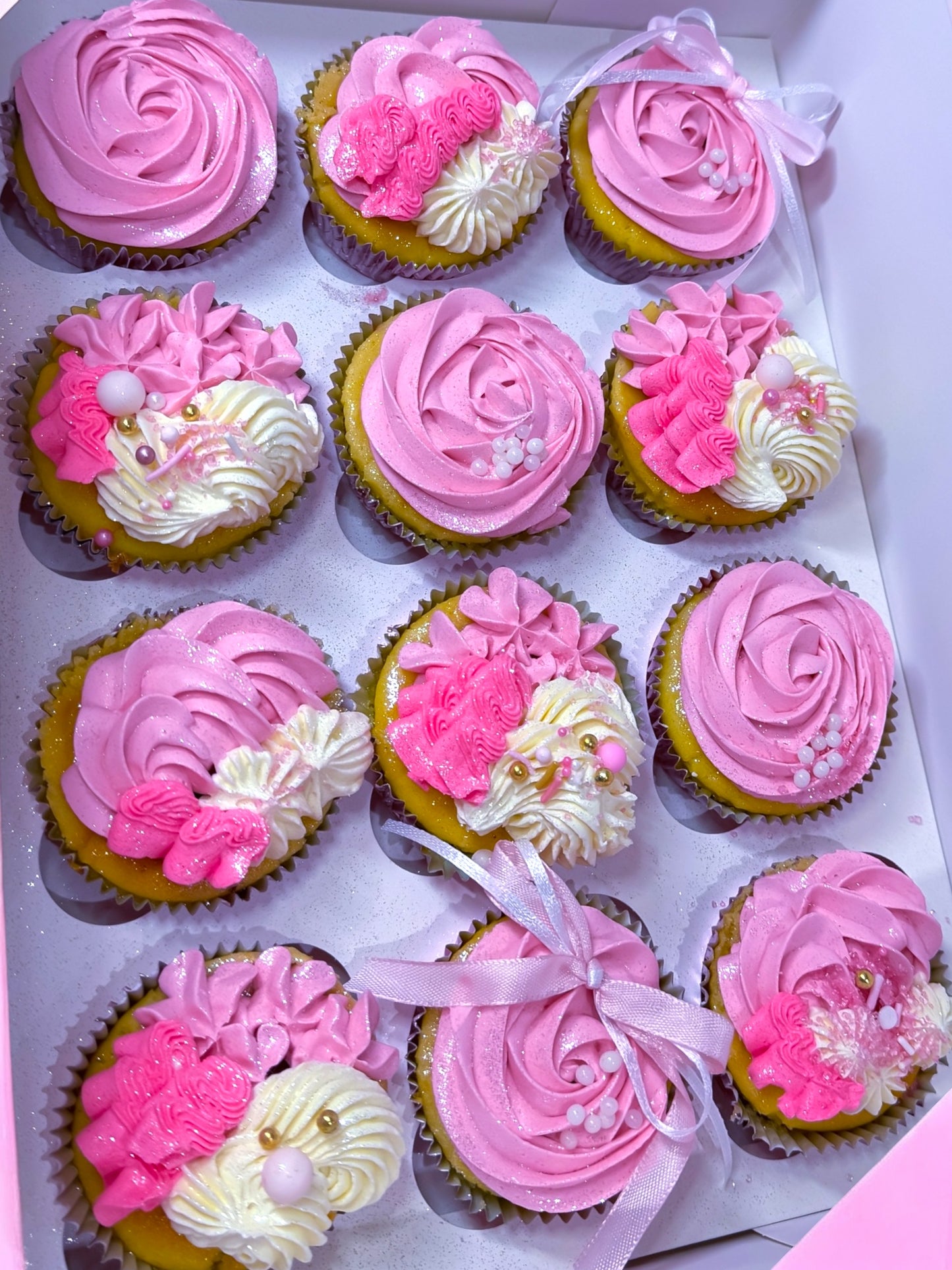 Custom Standard Cupcakes - 12 pack