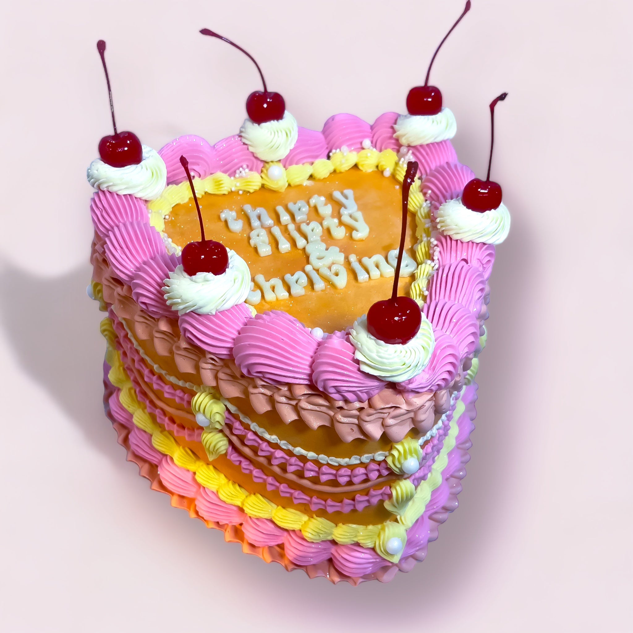 Korean Cake 케이크 on Instagram: “two tier vintage 💕” | Wedding cake piping,  Cake design, Vintage cake